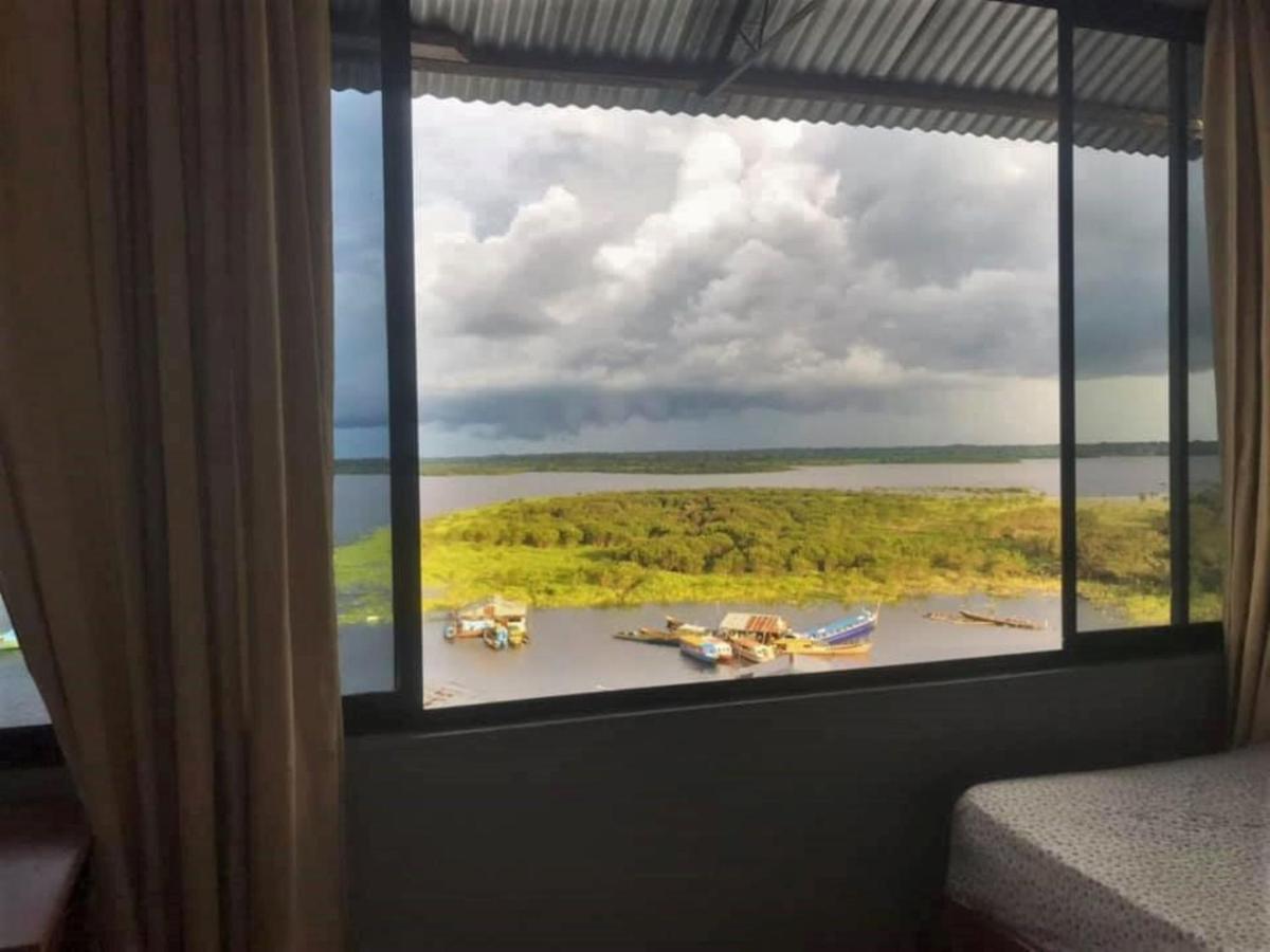 Amazon Dream Hostel With Ac And Starlink Iquitos Bagian luar foto