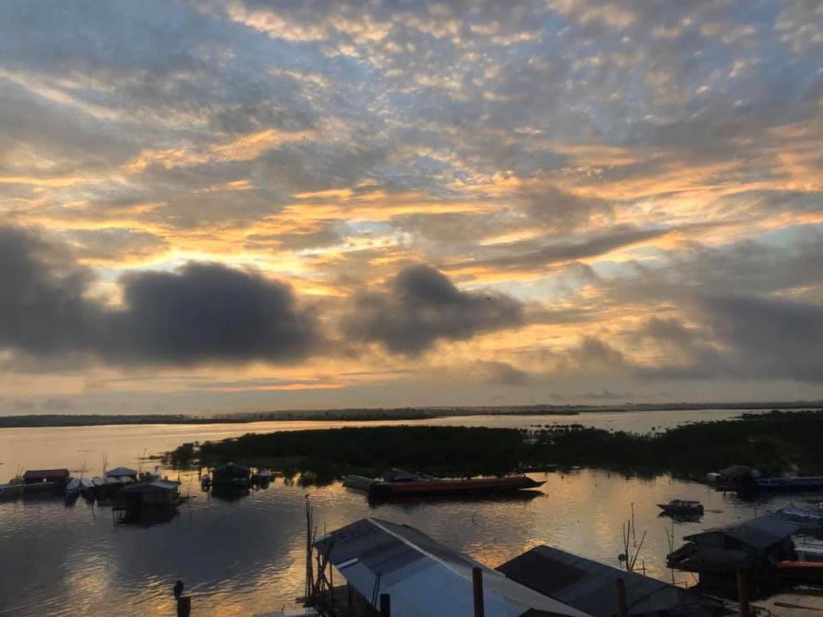 Amazon Dream Hostel With Ac And Starlink Iquitos Bagian luar foto
